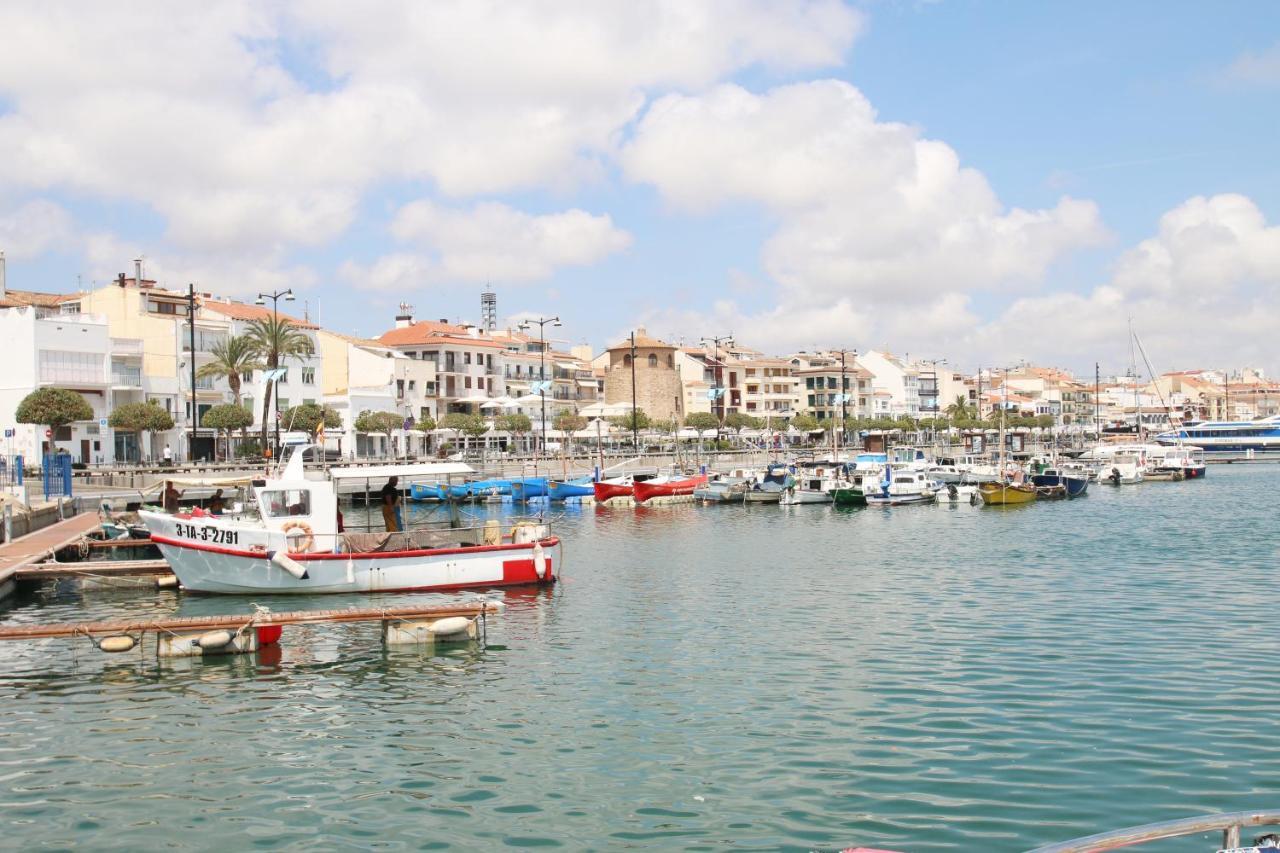 קמברילס Apartamento Luisa מראה חיצוני תמונה