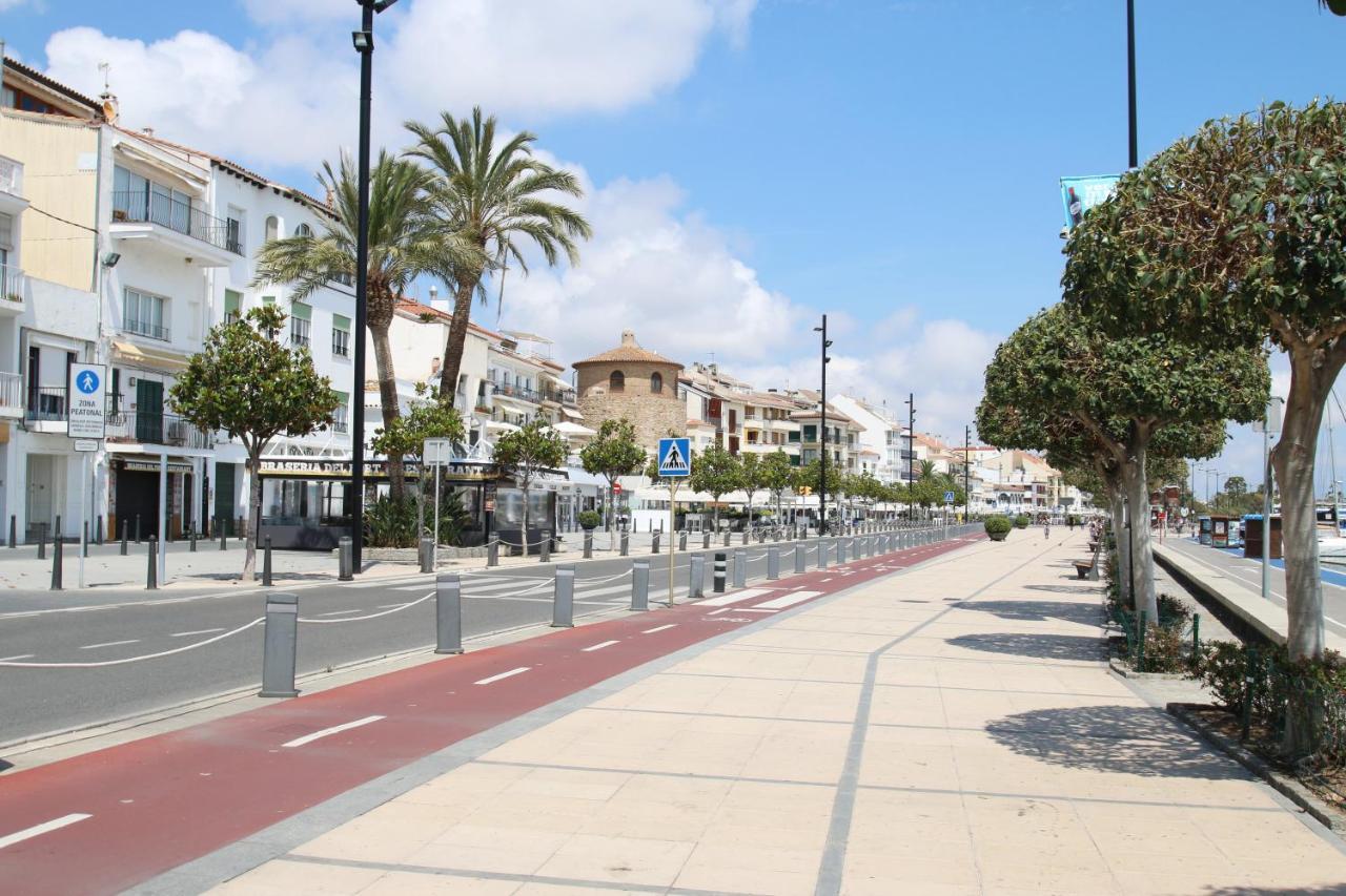 קמברילס Apartamento Luisa מראה חיצוני תמונה